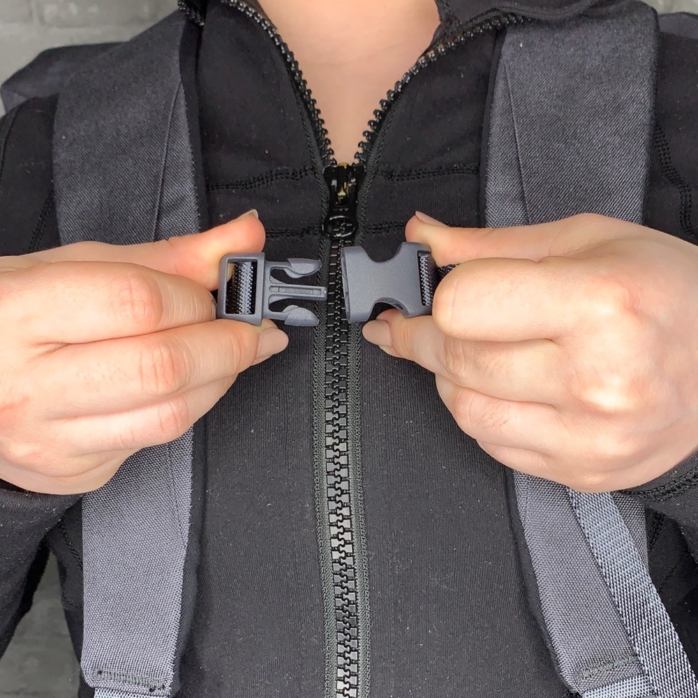 Lululemon Early Embark Backpack NWT Grey - Picture 6 of 16